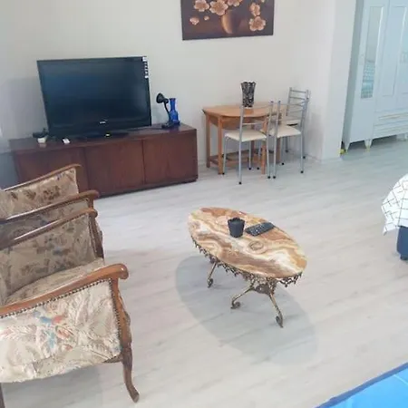 Merkezi Konumda Genis Stuedyo Provincia di Istanbul